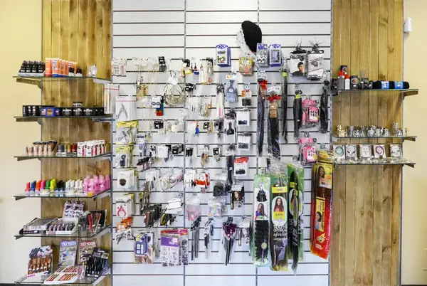Rayon mèches, tresses et cosmétiques afro réels en boutique Milucy